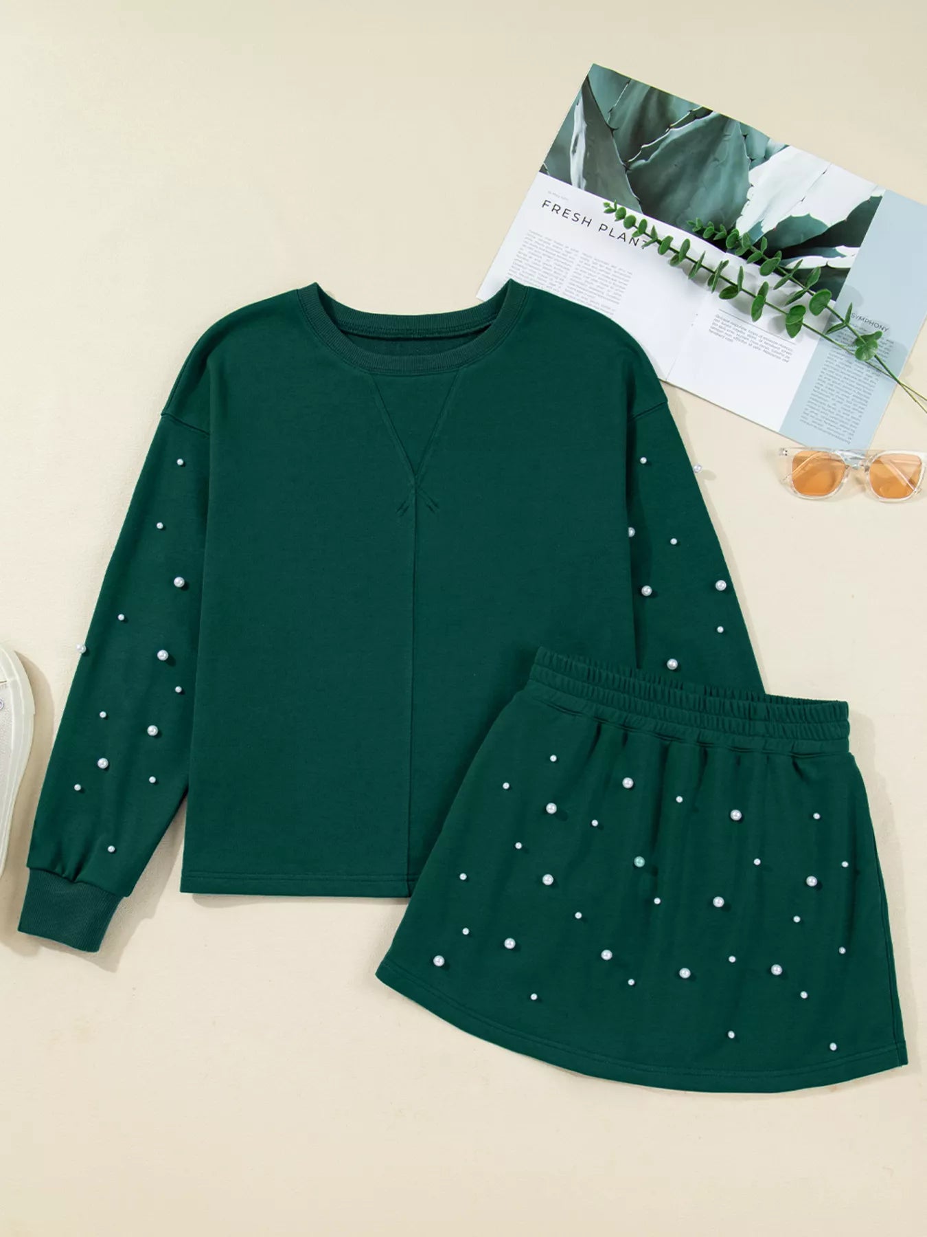 020fc870496946009ed84671a4e334b0-Max-Origin.jpg Pearl Embellished Drop Shoulder Pullover Elastic Waist Mini Skirt Set - Image 2