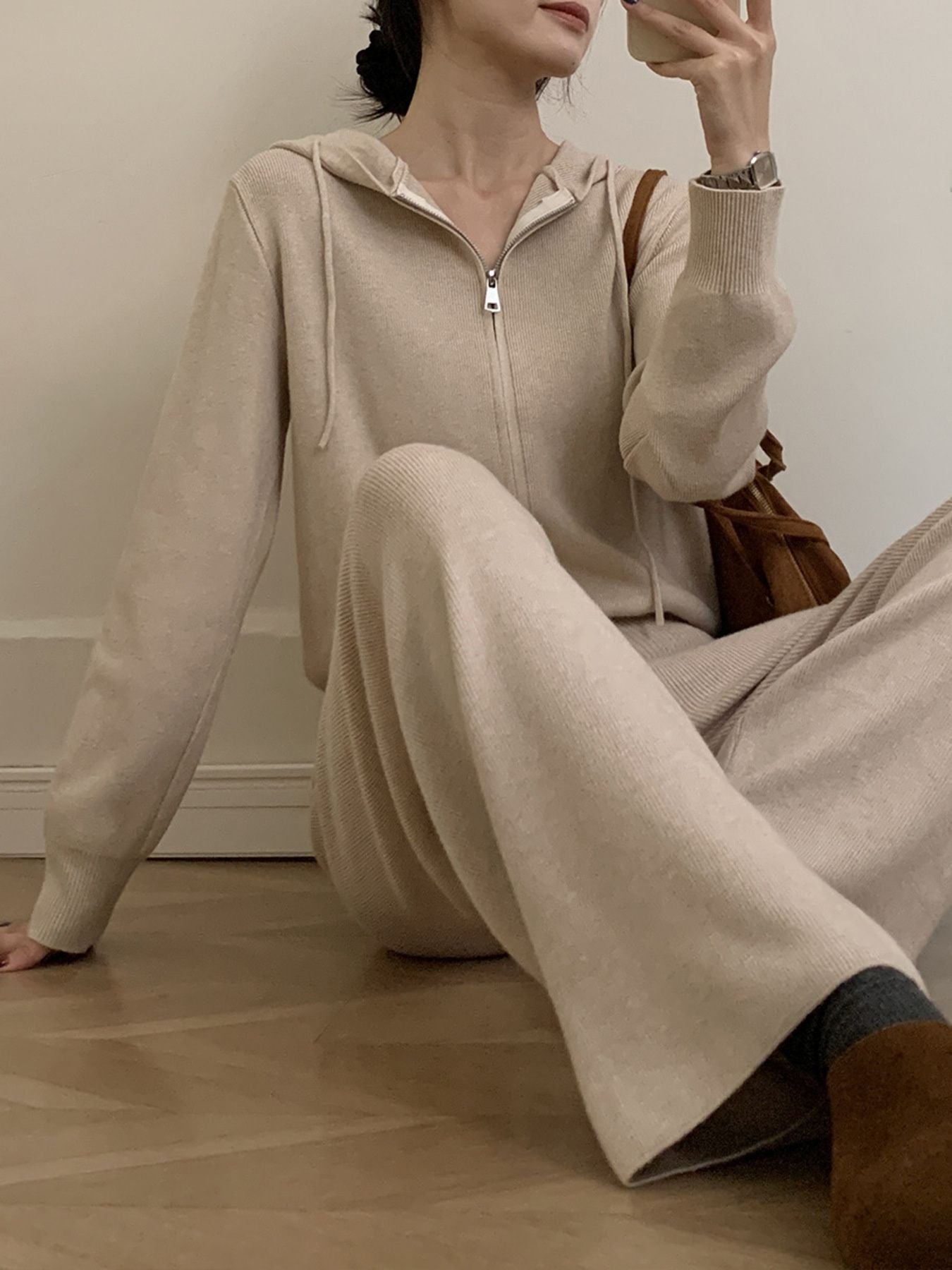06b5f7c5-6056-44b1-b446-99bafa010aef-Max.jpg Zip Up Cardigan and Drawstring Wide Leg Pants Knit Set - Image 16