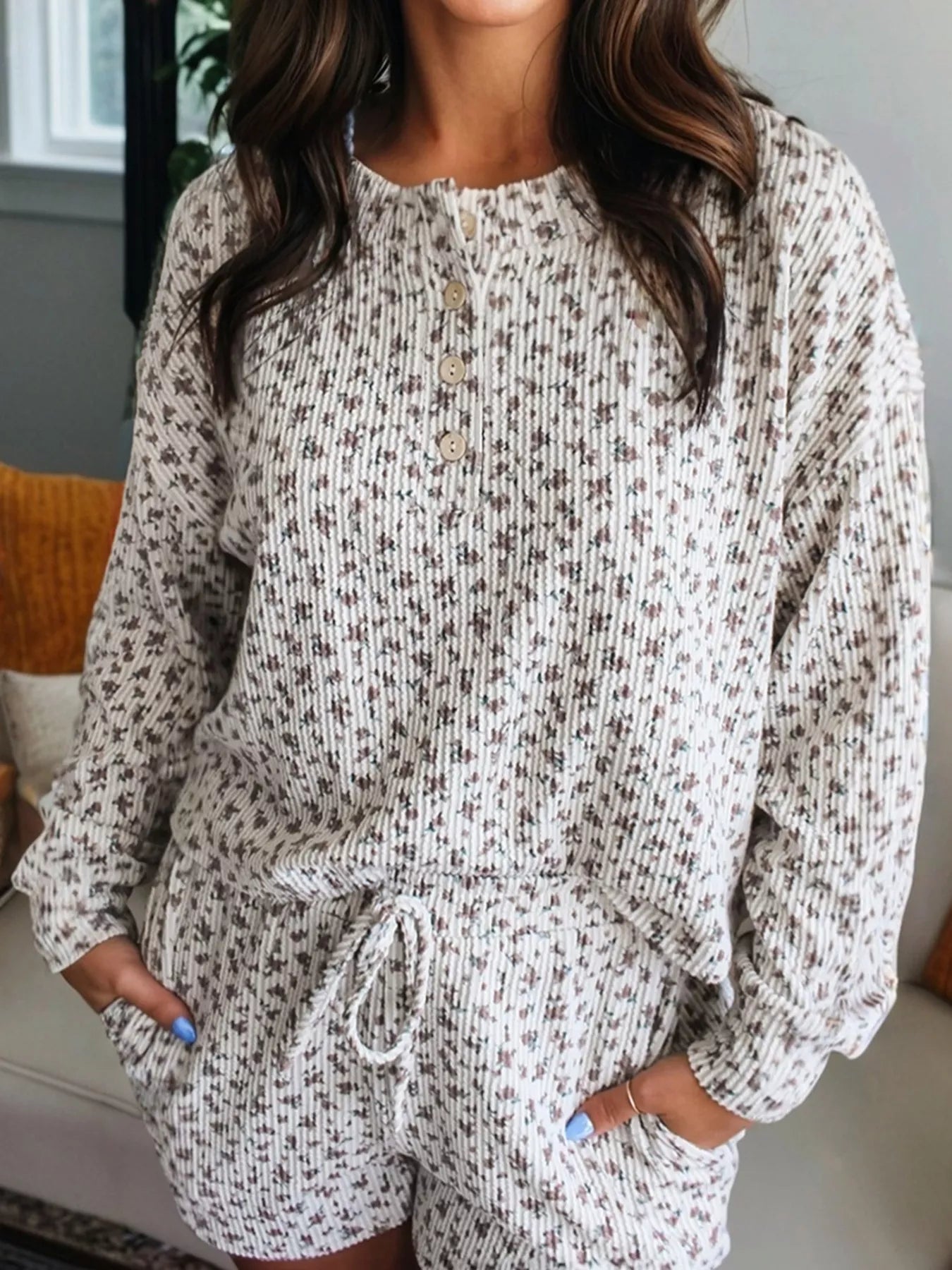 124c87ead9c04548a36499597fd2981c-Max-Origin.jpg Spiral Ribbed Floral Print Long Sleeve Henley Top Drawstring Short Set