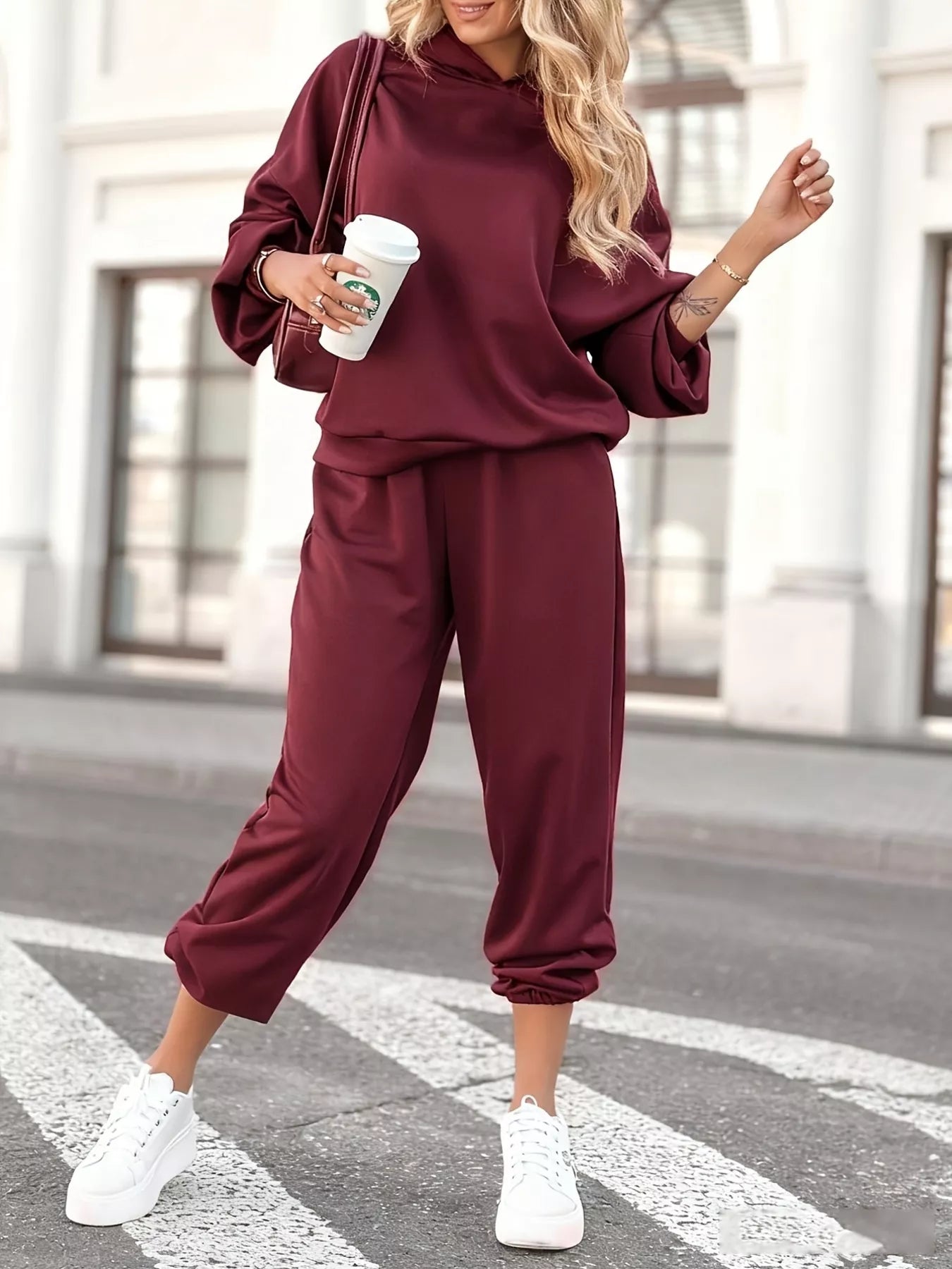 472d77e07ca644e9b86c9a13272cd5cc-Max-Origin.jpg Casual Hoodie and Cropped Pants Set