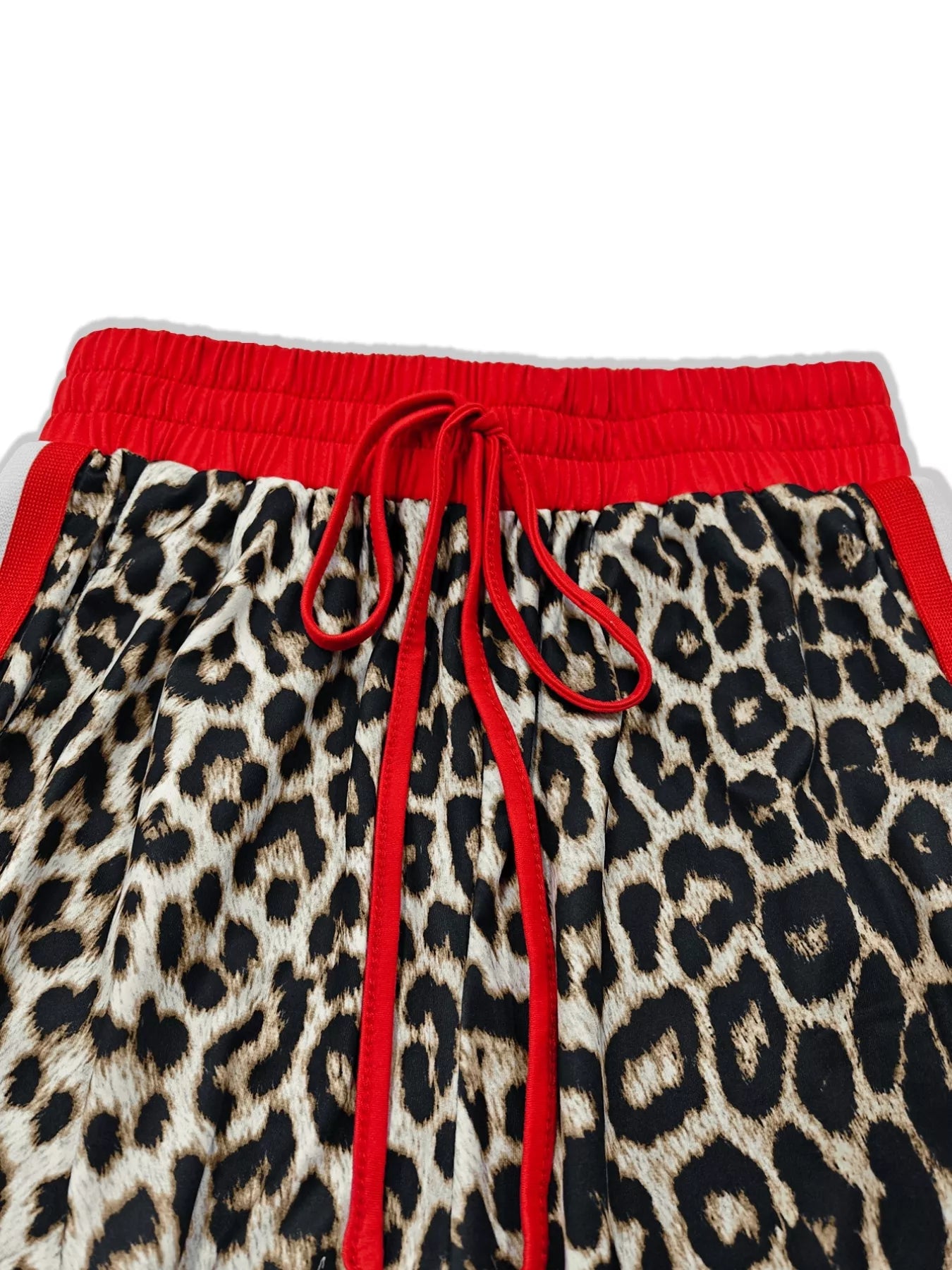 5125b1cd-517f-4101-b0e8-f8898e4acb0e-Max-Origin.jpg Leopard Round Neck Top and Pants Two-Piece Set - Image 13