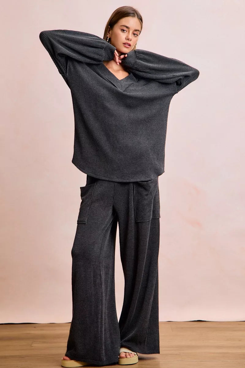 5137acd8c92348c7ae34d11714bc839b-Max-Origin.jpg BiBi Two Tone Cord Rib Contrast Stitching V-Neck Top and Pants Set - Image 5