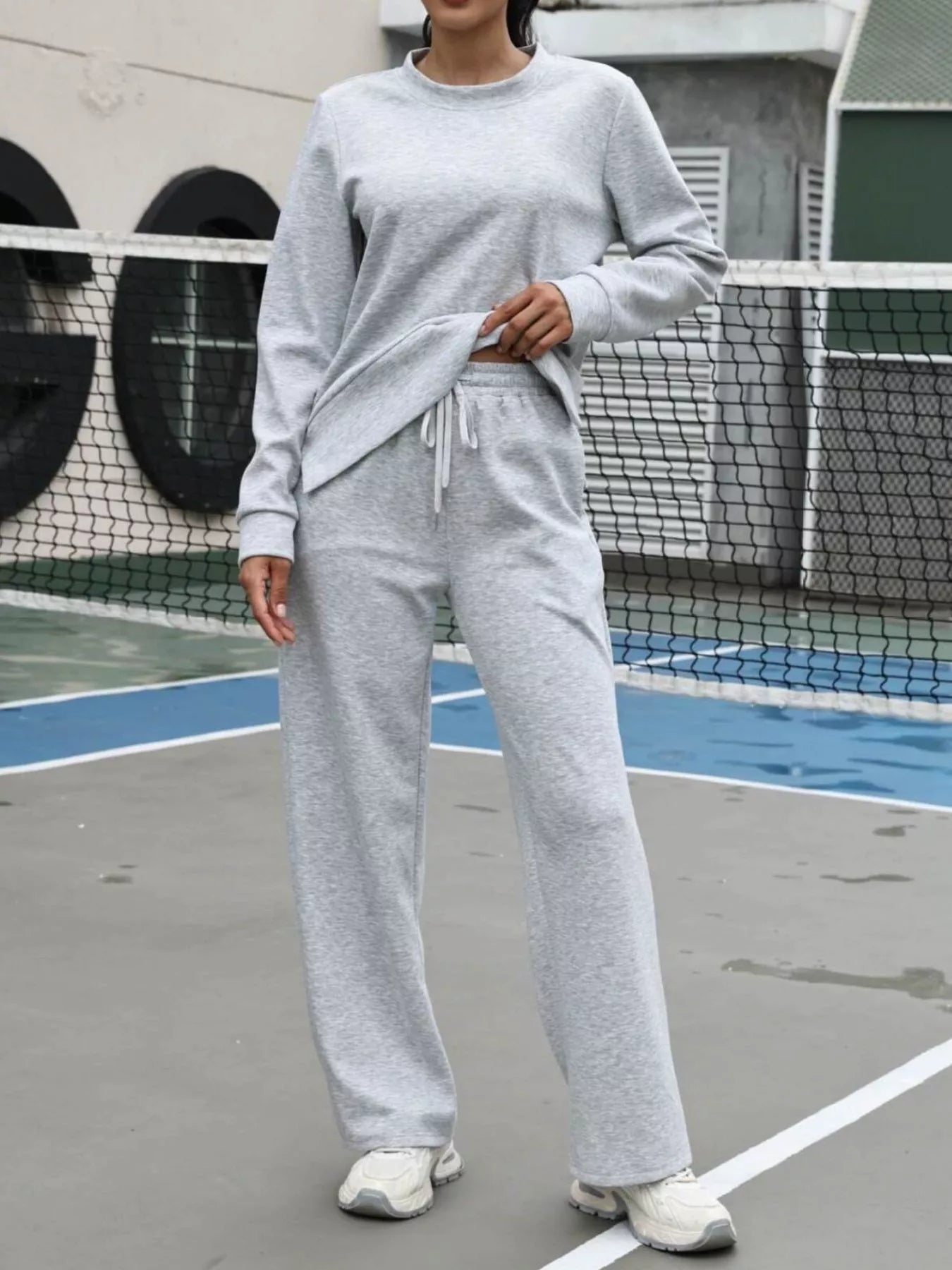 7736c50f-d8a0-4e43-99ec-85b17ac54c7b-Max-Origin.jpg Round Neck Sweatshirt and Pants Set