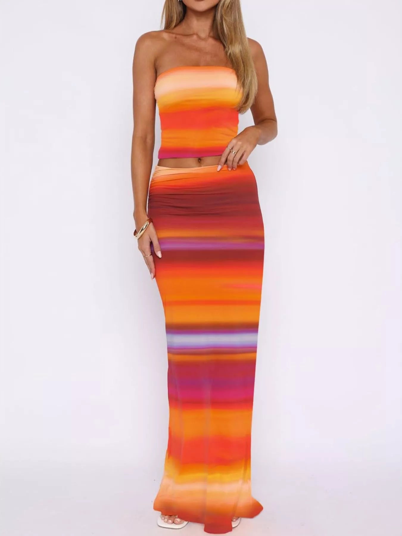 9962d1a1-9bdb-4617-8e68-6575f8ede2ec-Max-Origin.jpg Striped Tube Top and Skirt Set