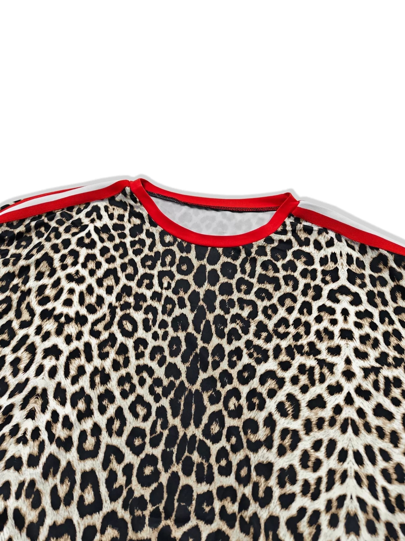 b8a38bd3-bc48-4c3d-87cc-c0b82705dec1-Max-Origin.jpg Leopard Round Neck Top and Pants Two-Piece Set - Image 14