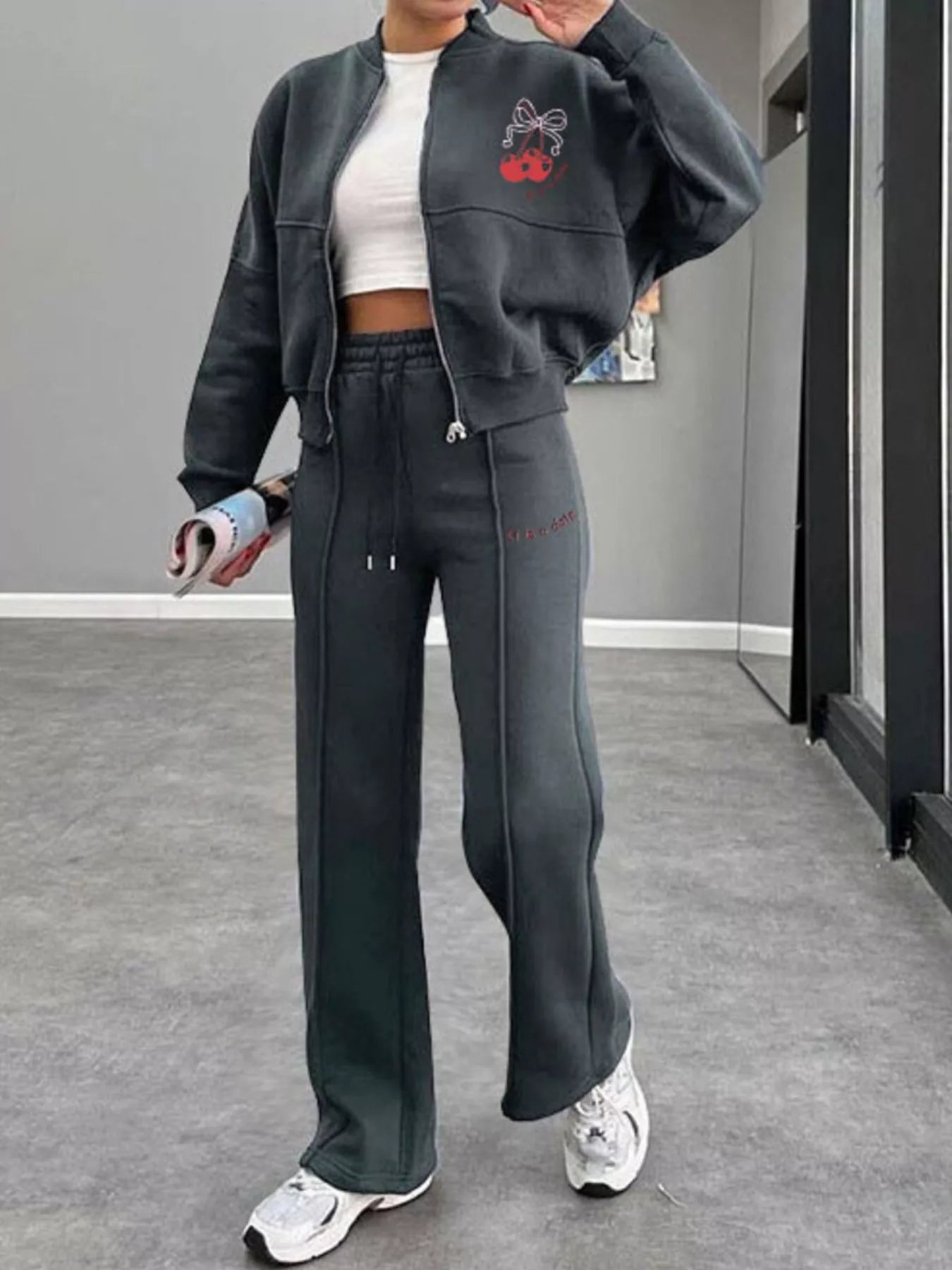 bc883ea6-2373-484e-b0cf-bb65a67e6efc-Max-Origin.jpg Zip Up Dropped Shoulder Outerwear and Pants Set - Image 16