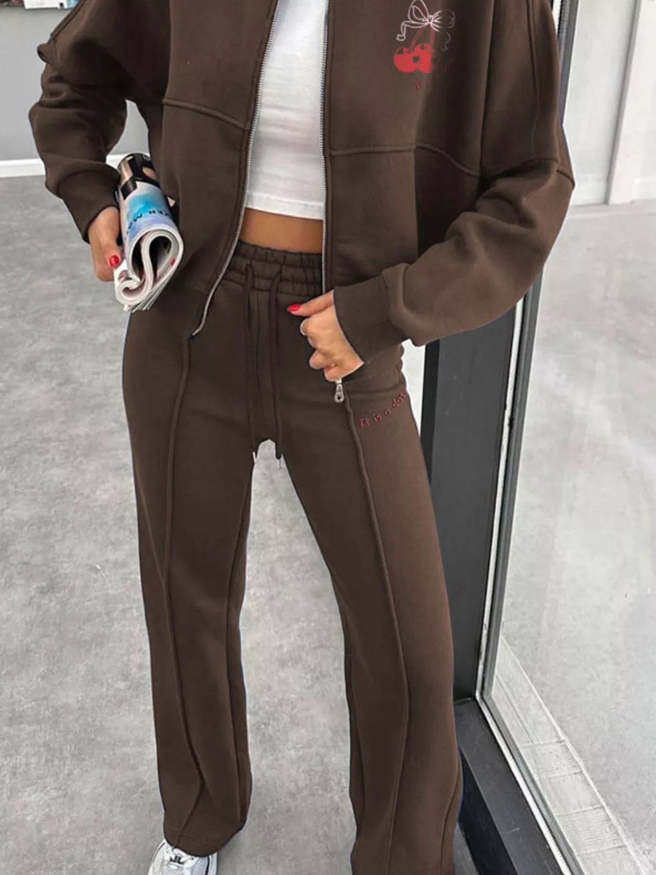 bd968830-28c0-43e3-a716-470fde387376-Max-Origin.jpg Zip Up Dropped Shoulder Outerwear and Pants Set - Image 22