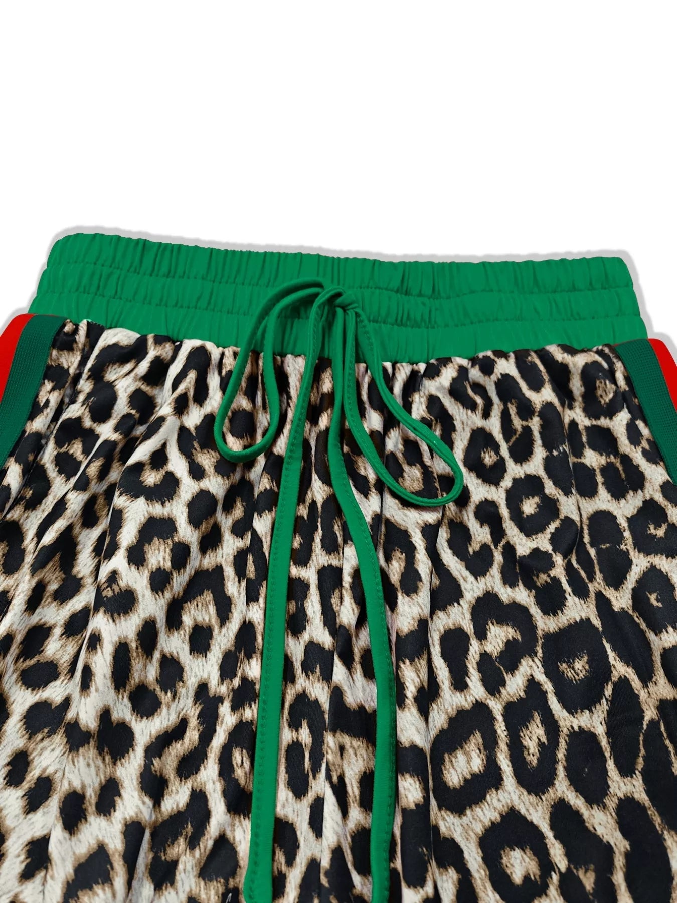 d075ade7-65b8-4765-933d-9767fde7d427-Max-Origin.jpg Leopard Round Neck Top and Pants Two-Piece Set - Image 4