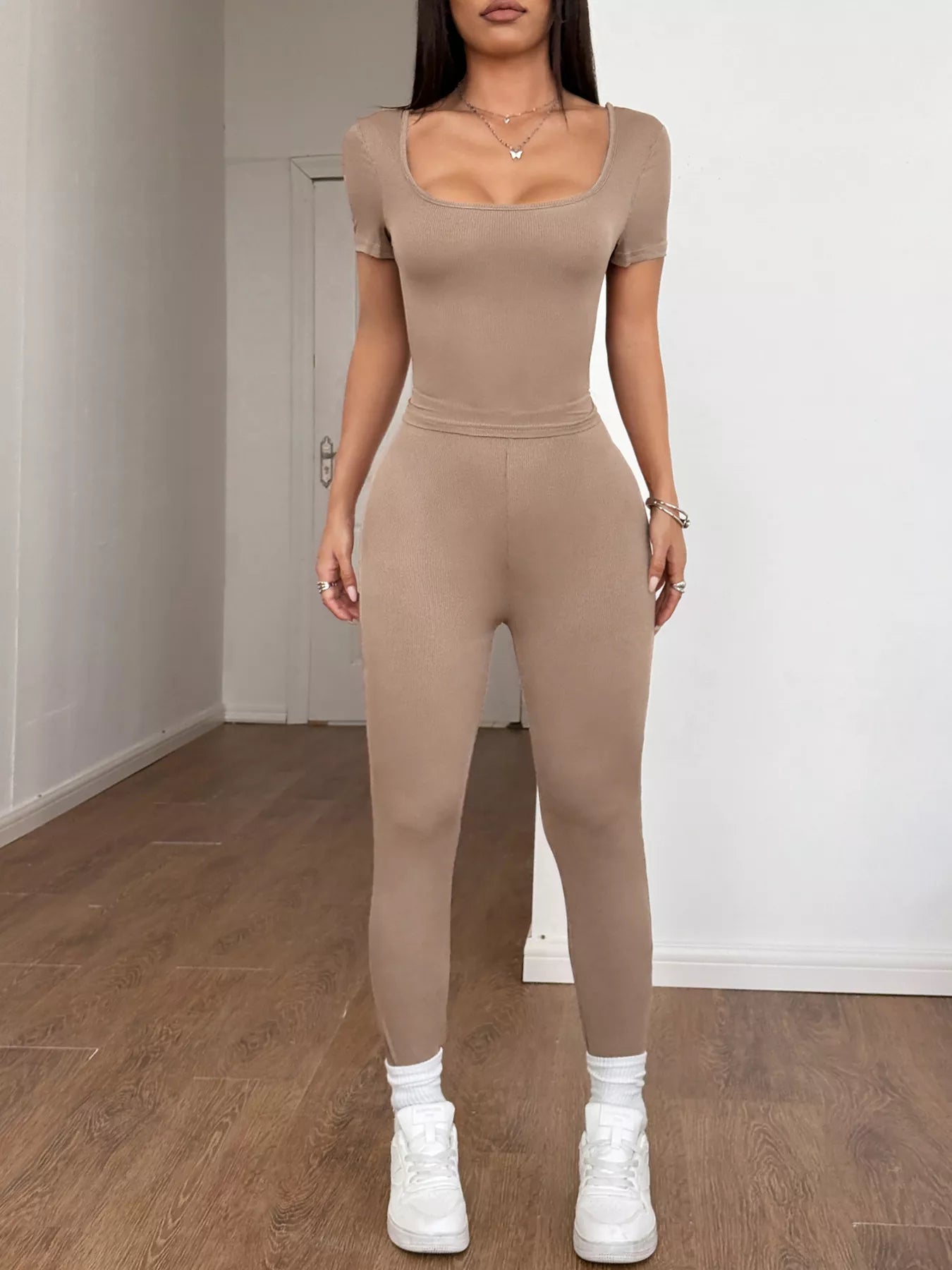 e21e2cafc02a41b792f850bbf637a3e5-Max-Origin.jpg Short Sleeve Top and Leggings Set - Image 4